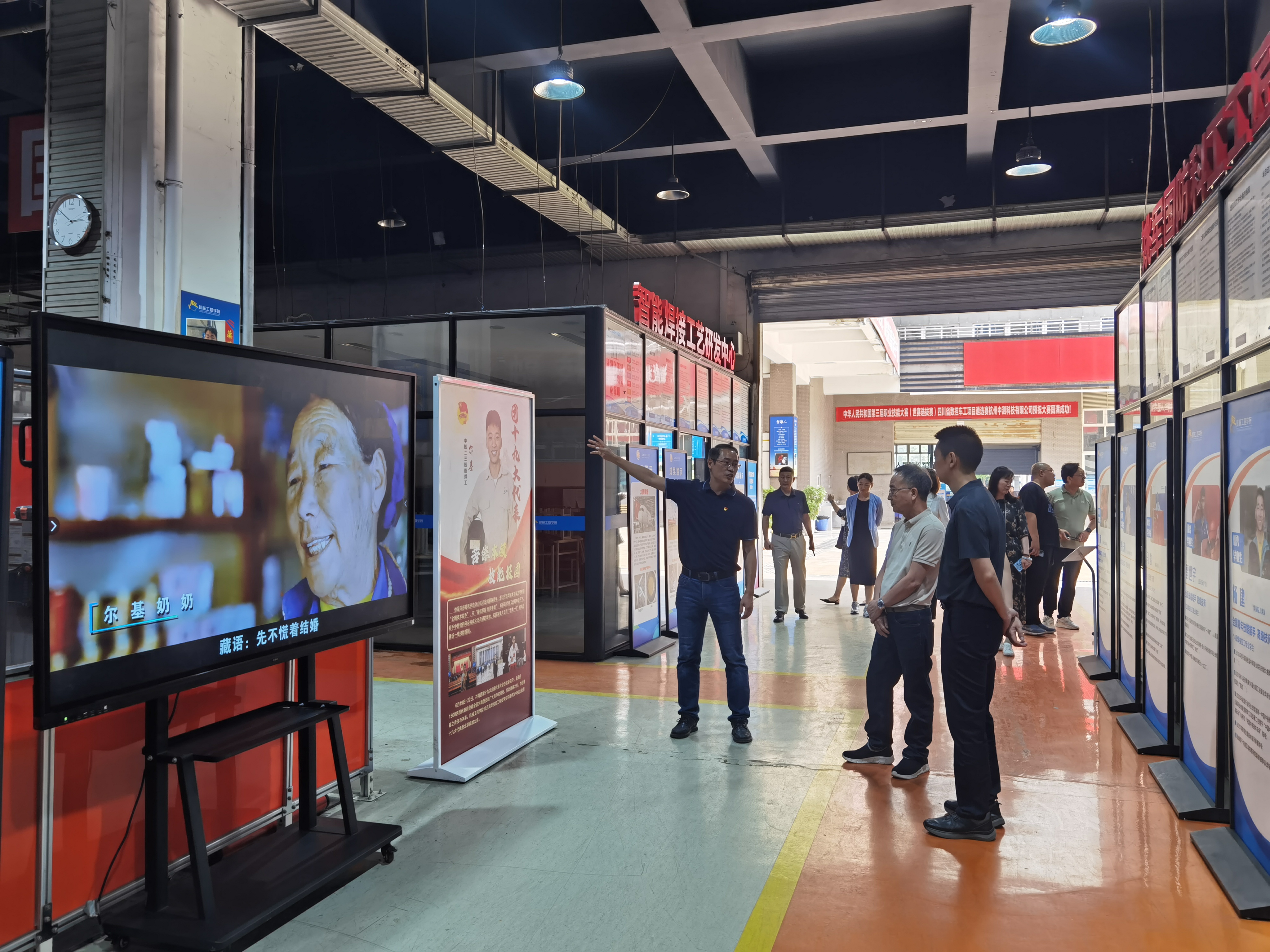 0c2b002ef893c0688f1f260cddb4cd3f.jpeg 0c2b002ef893c0688f1f260cddb4cd3f.jpeg